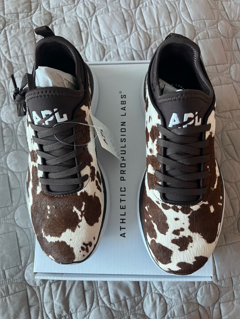 Apl Techloom Pro Cowhide-Pattern Sneakers - Brown & White